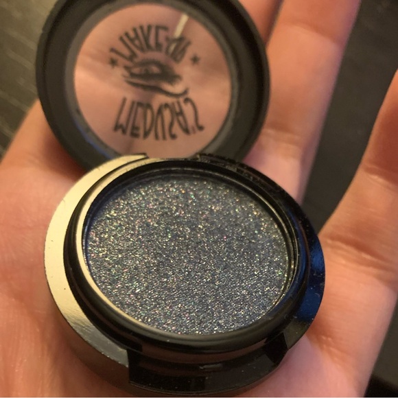2/$15 Medusa’s Makeup Eyeshadow - Picture 1 of 5